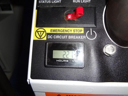 Cruisers Yachts 38 GLS I/O image