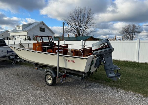 Boston-whaler NAUSET-17 image