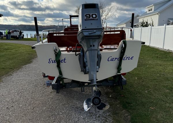 Boston-whaler NAUSET-17 image