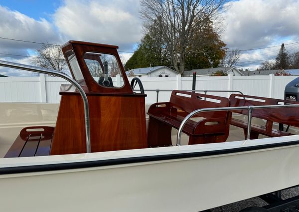 Boston-whaler NAUSET-17 image