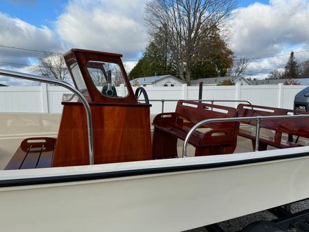 Boston-whaler NAUSET-17 image