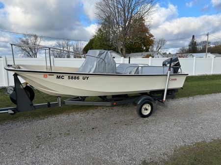 Boston-whaler NAUSET-17 image