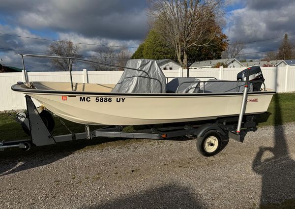 Boston-whaler NAUSET-17 image