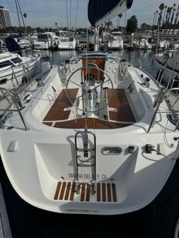 Beneteau 350 image