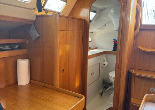 Beneteau 350 image