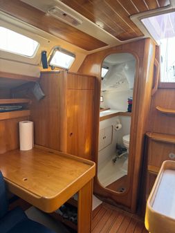 Beneteau 350 image