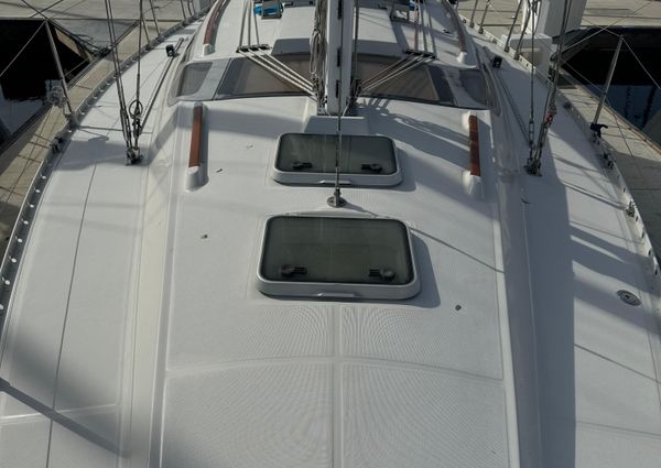 Beneteau 350 image