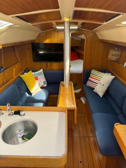 Beneteau 350 image