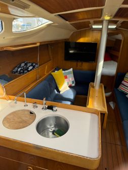 Beneteau 350 image