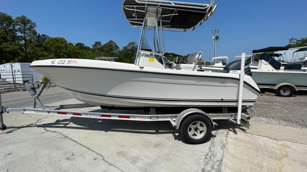 Cobia 194 Center Console 