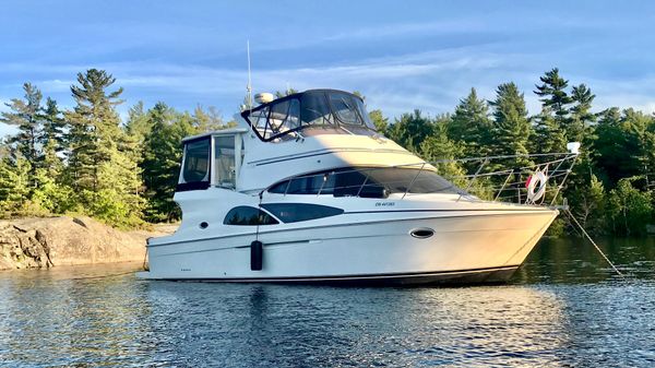 Carver 41 Cockpit Motor Yacht 