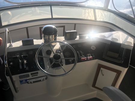 Carver 420 Aft-cabin Motoryacht image