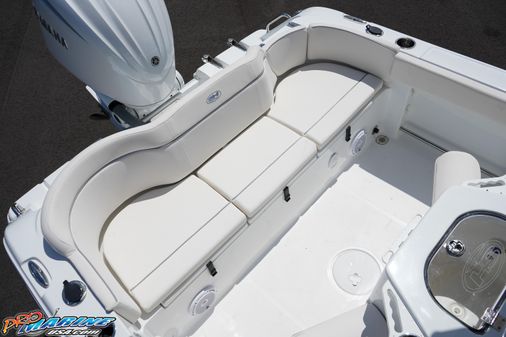 Sea Hunt Ultra 239 image