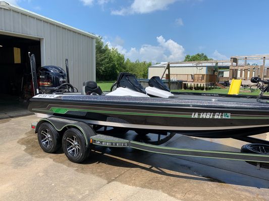 Skeeter ZX 200 - main image