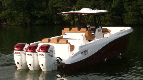 DEEP IMPACT 36 Forward Seating
