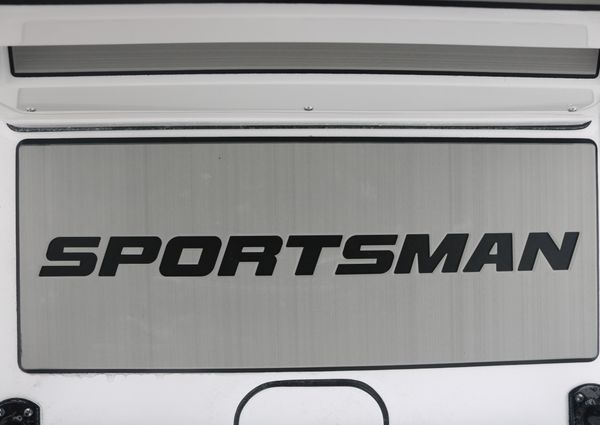 Sportsman MASTERS-227-BAY-BOAT image