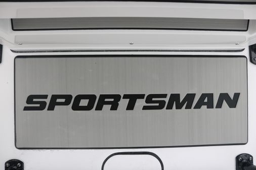 Sportsman MASTERS-227-BAY-BOAT image
