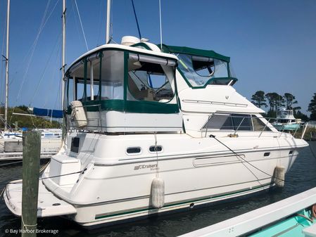 Cruisers-yachts 3650-AFT-CABIN image