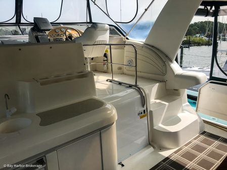 Cruisers-yachts 3650-AFT-CABIN image