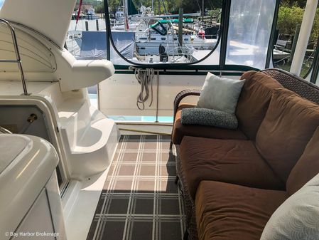 Cruisers-yachts 3650-AFT-CABIN image