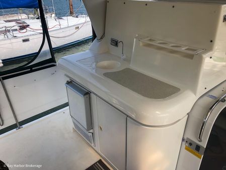 Cruisers-yachts 3650-AFT-CABIN image