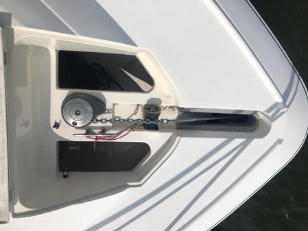Cruisers-yachts 3650-AFT-CABIN image
