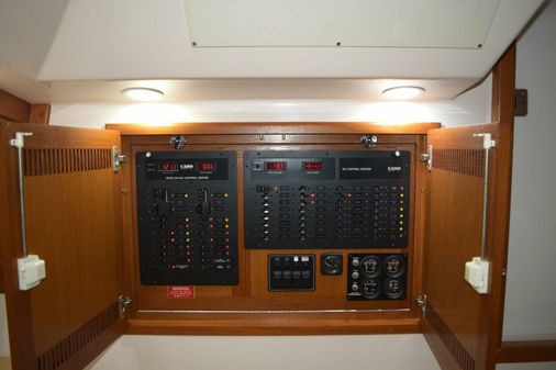 Cabo 35 Express image