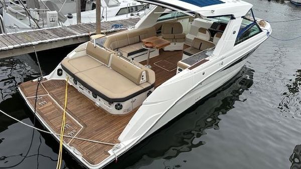 Sea Ray 400 SLX 