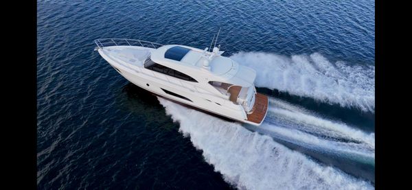 Riviera 5400 Sport Yacht image