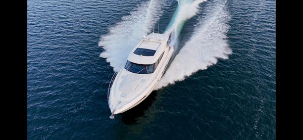 Riviera 5400 Sport Yacht image