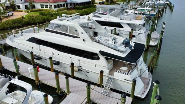 Lazzara 76 Motor Yacht image