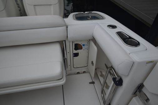 Boston Whaler 350 Outrage image