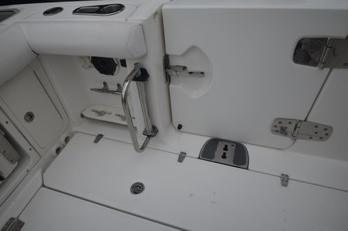 Boston Whaler 350 Outrage image