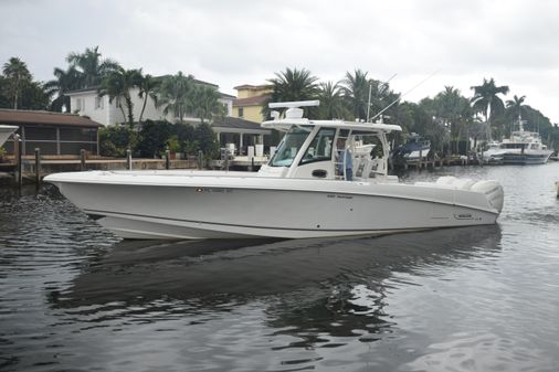 Boston Whaler 350 Outrage image