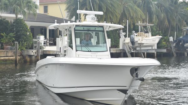 Boston Whaler 350 Outrage 