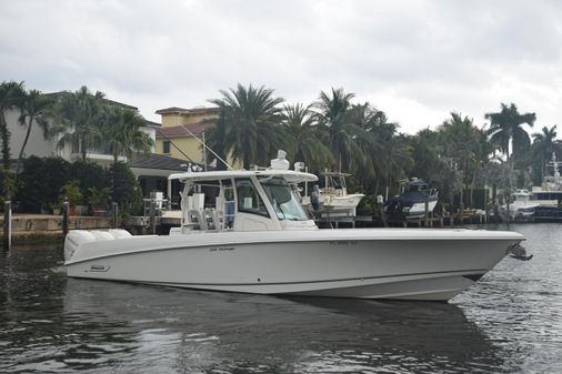 Boston Whaler 350 Outrage image