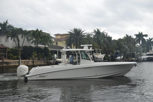 Boston Whaler 350 Outrage image