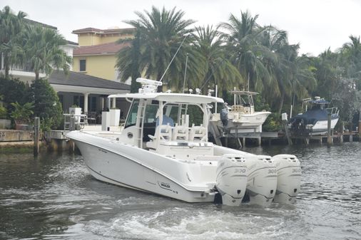 Boston Whaler 350 Outrage image