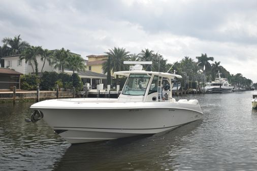 Boston Whaler 350 Outrage image