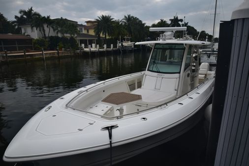 Boston Whaler 350 Outrage image