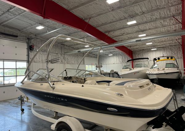 Bayliner 215-BOWRIDER image