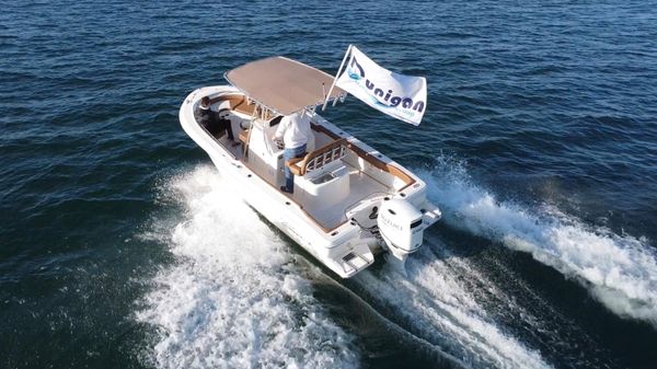 Pioneer 222 Sportfish