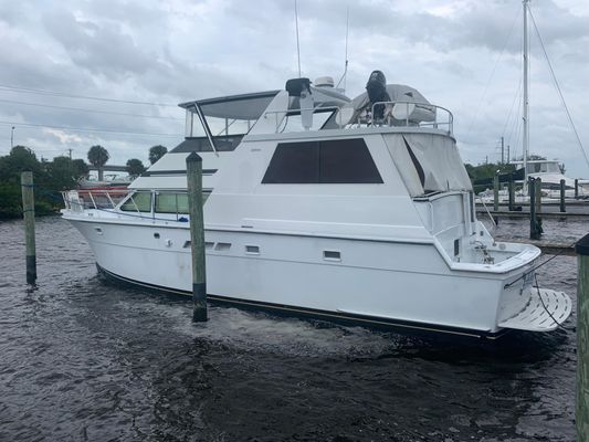 Hatteras 52 Cockpit Motor Yacht - main image