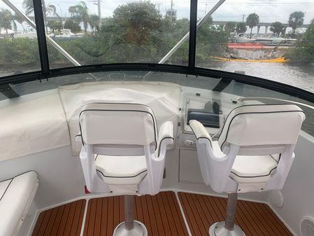 Hatteras 52 Cockpit Motor Yacht image