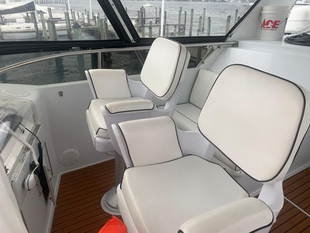 Hatteras 52 Cockpit Motor Yacht image