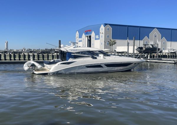 Sea Ray 47 Sundancer image