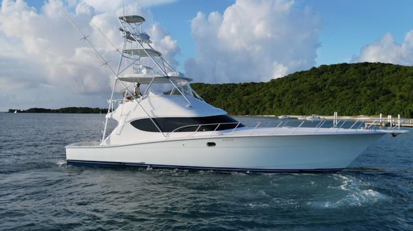 Hatteras 60 Convertible 