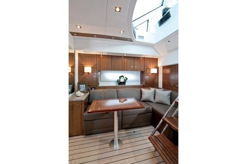 Cruisers Yachts 48 Cantius image