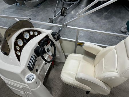 Sundancer-pontoons DX24 image