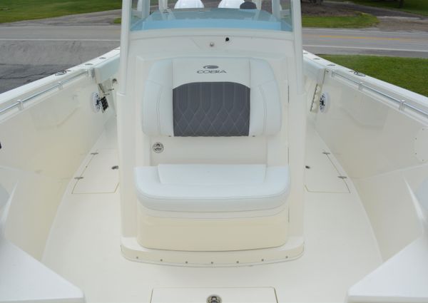 Cobia 320 Center Console image